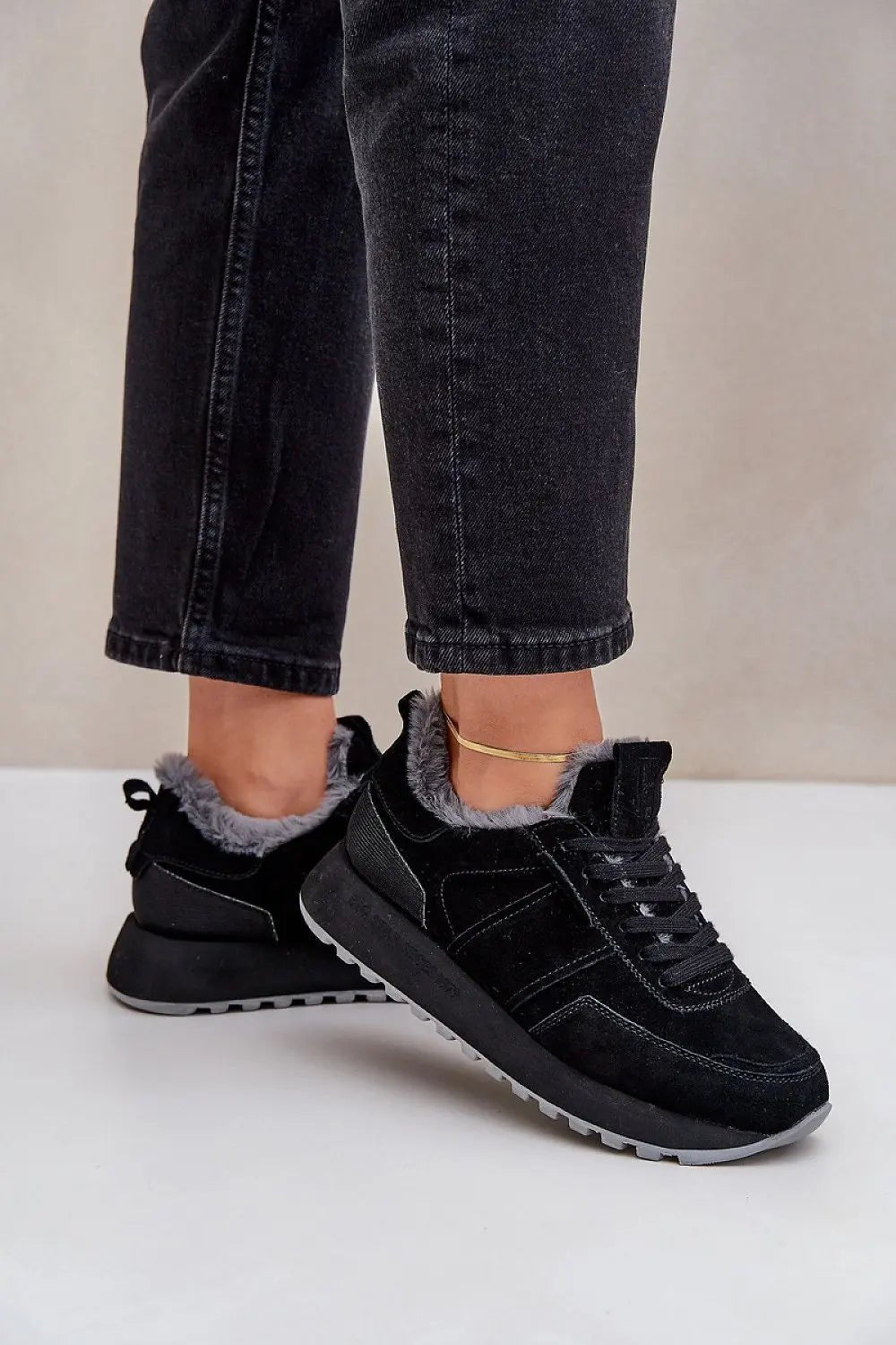 Women's Suede Sport Sneakers - Fur-Lined Casual Shoes