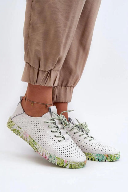 Women's Leather Low Shoes - Patterned Sole Lace-Up Flats
