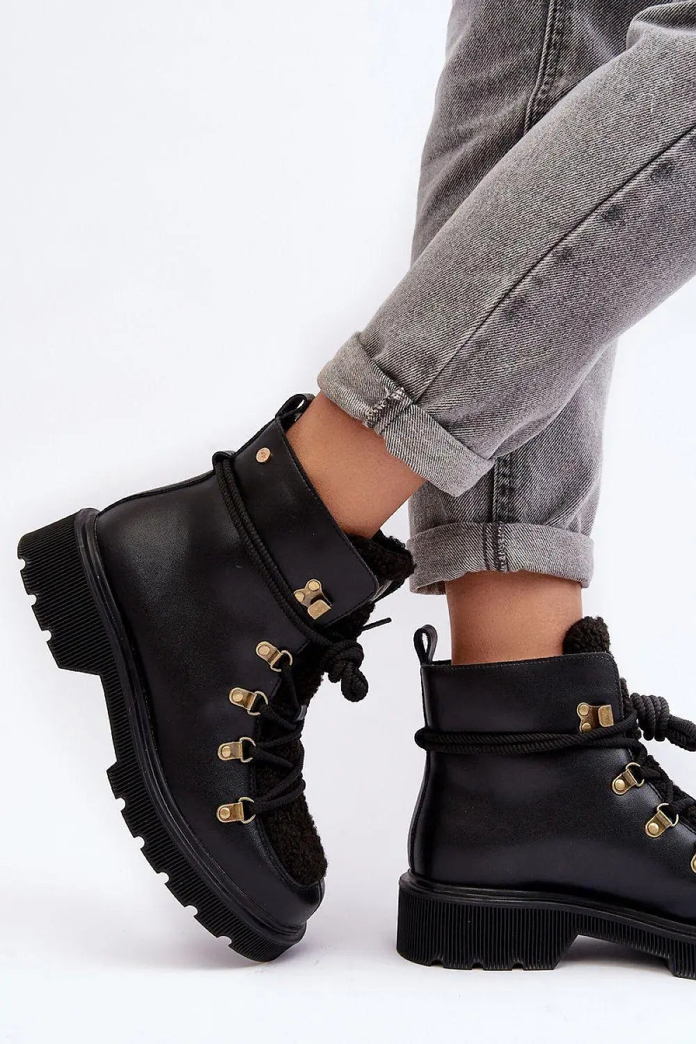 Women's Leather Trapper Boots - Lace-Up Sheepskin Flat Ankle Boots